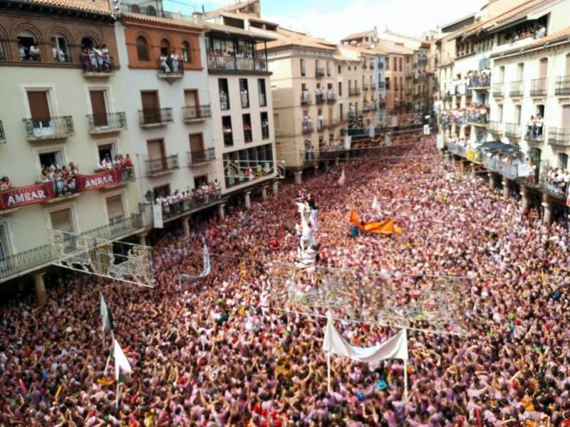 Puesta del pañuelo e inicio de las Fiestas de Teruel