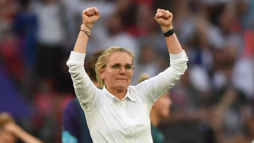 Sarina Wiegman, sobre los insultos homofóbicos a Kerr y Mewis: "Es muy decepcionante"