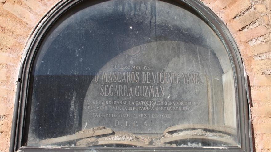Sepulcros de los alcaldes de València en el Cementerio General