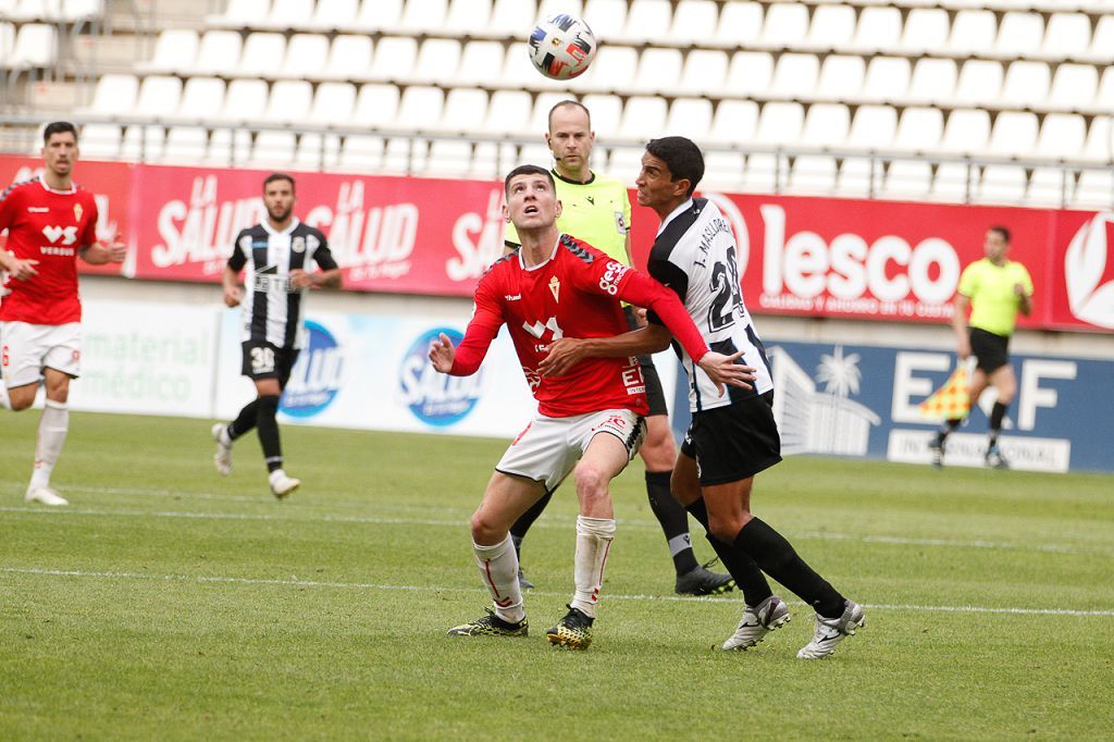 El Real Murcia no levanta cabeza (0-0)