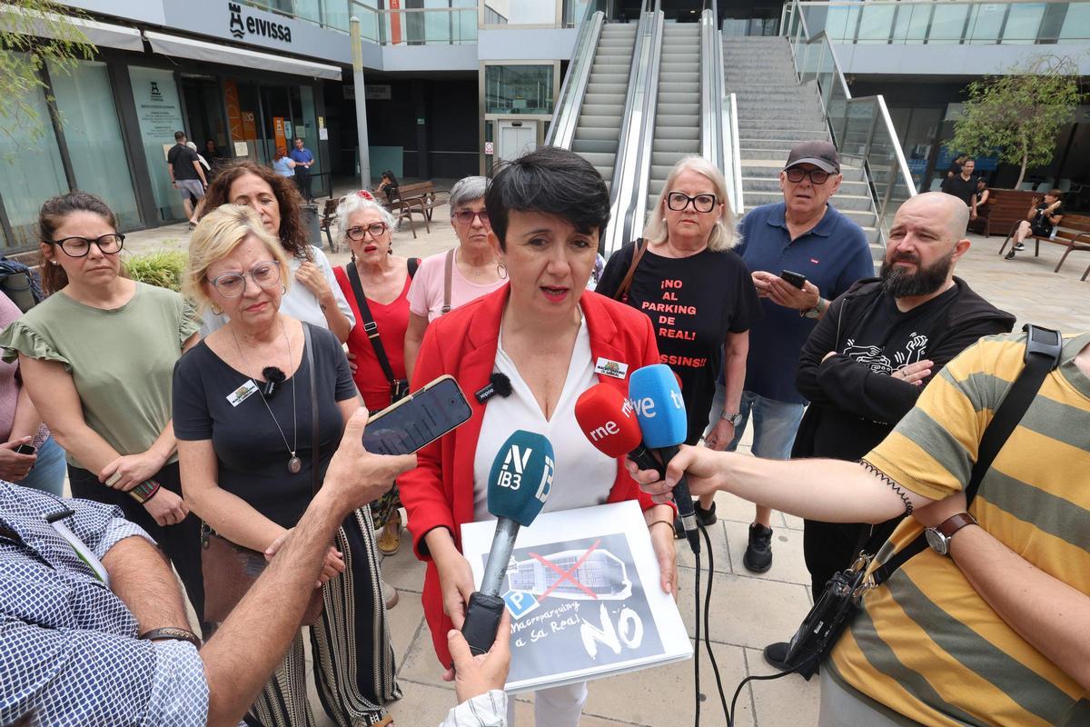 La movilización de los vecinos de Ibiza en contra del microparking en sa Real, en imágenes