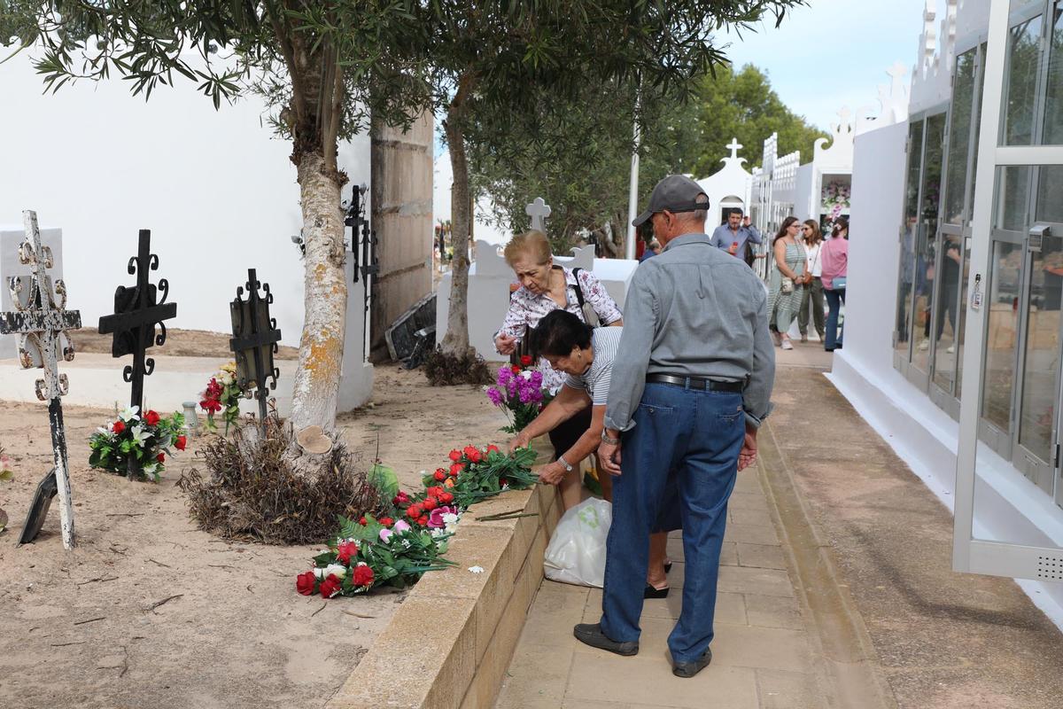 Día familiar para la memoria familiar en Formentera por Tots Sants