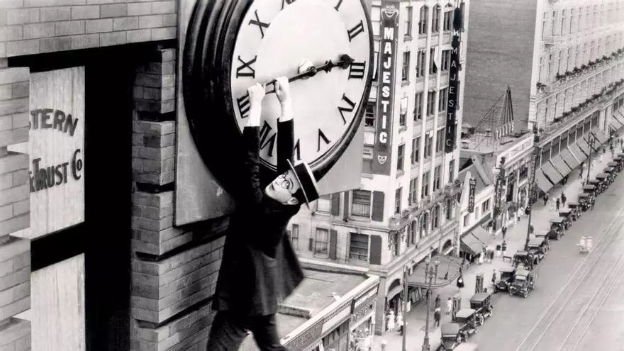 La música de Dr. Truna rompe el silencio de Harold Lloyd en el Carme