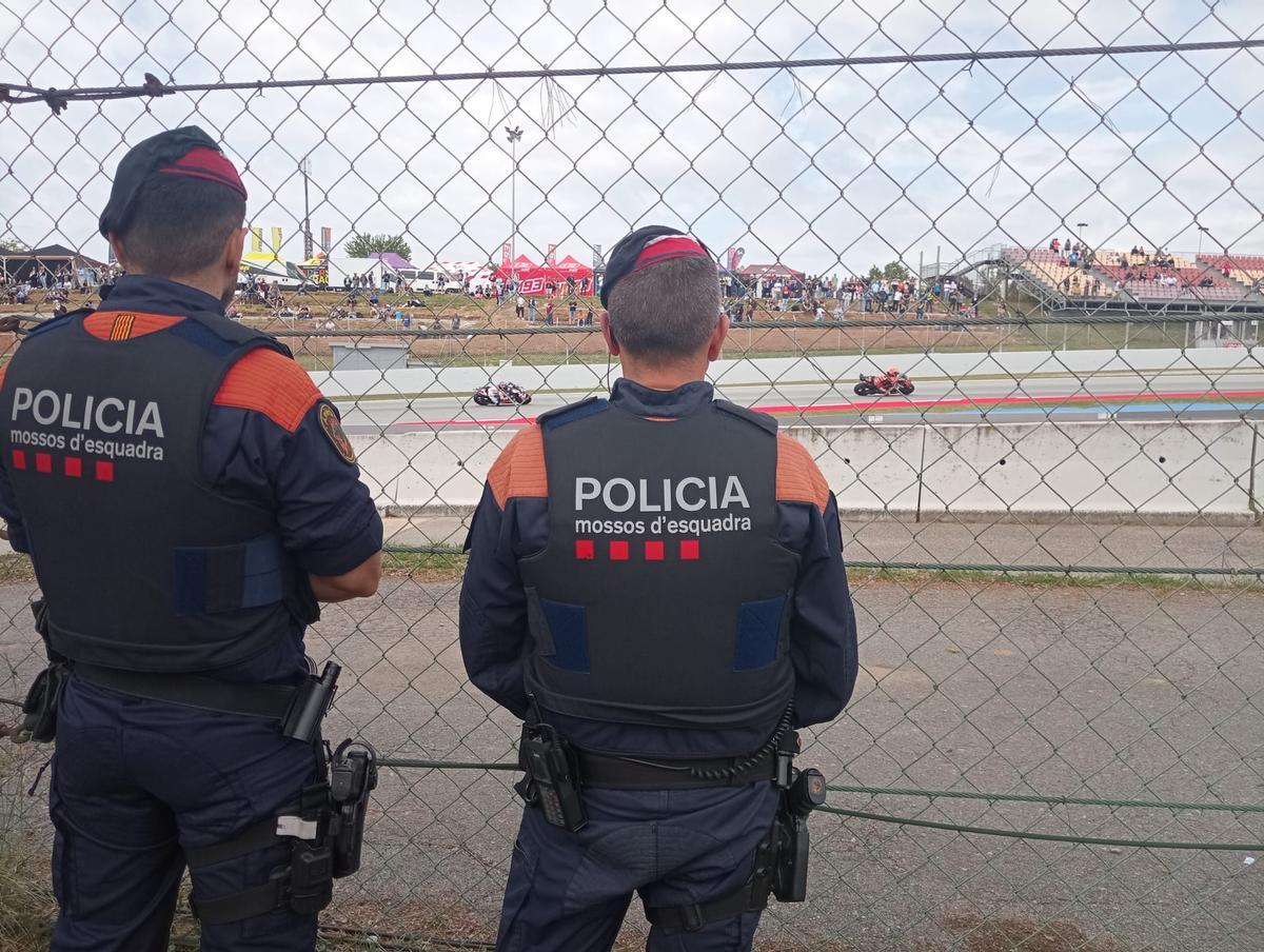Mossos en el circuit de Catalunya