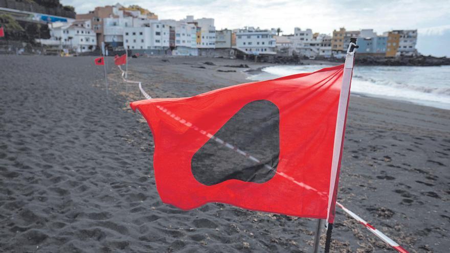 Vídeo: Inspección en el emisario de Punta Brava / Imagen: Playa Jardín, cerrada