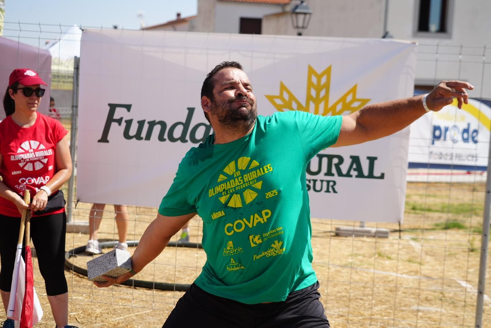 Añora vive una intensa jornada de juegos en las Olimpiadas Rurales