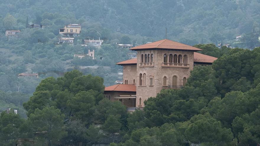 VÍDEO | Marivent, la residencia de los Reyes en Mallorca, se somete a un control de plagas contra ratas, cucarachas y procesionaria