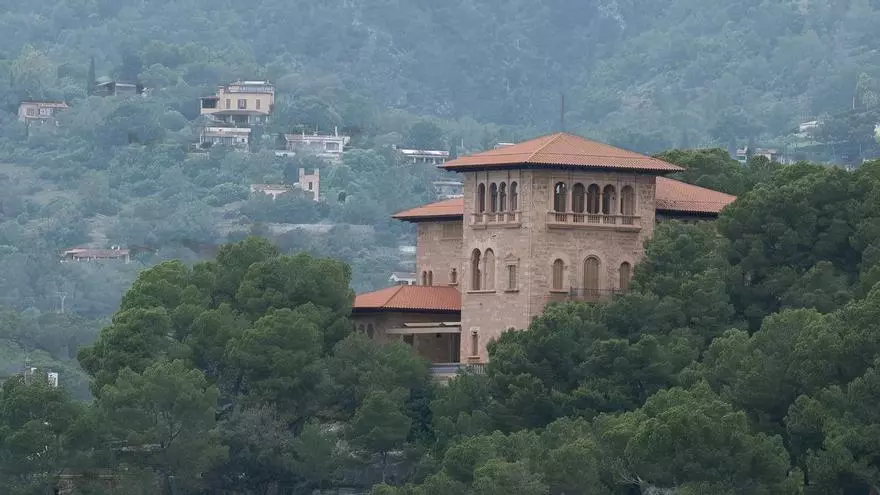VÍDEO | Marivent, la residencia de los Reyes en Mallorca, se somete a un control de plagas contra ratas, cucarachas y procesionaria