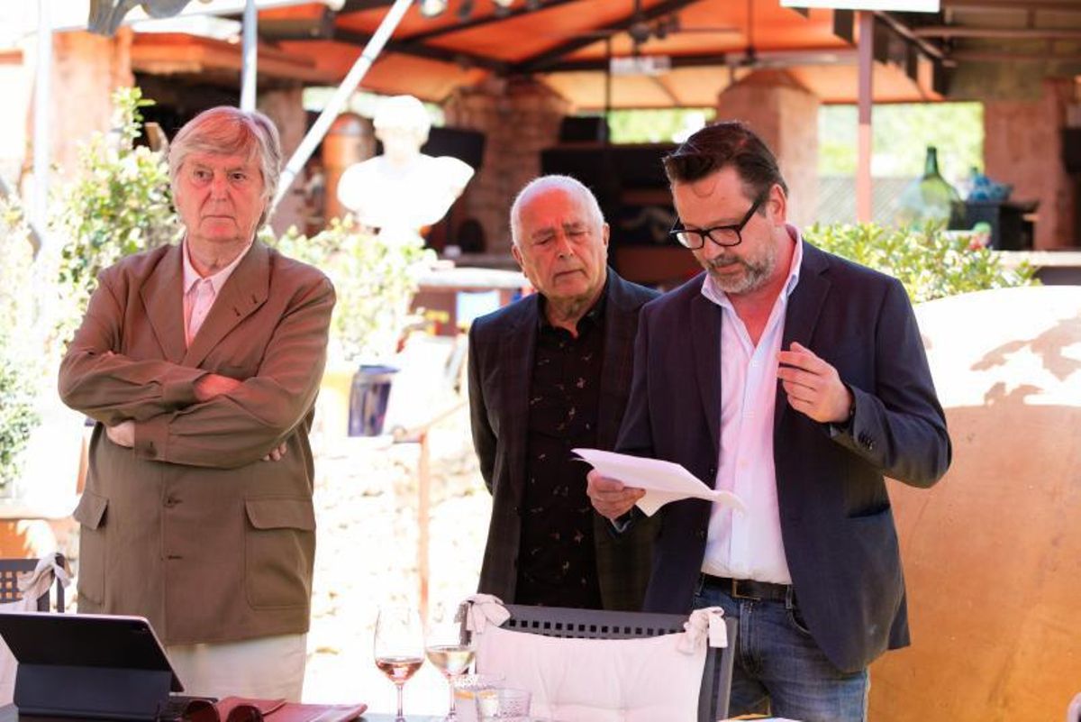El equipo de cocineros de Es Ventall y Las Dos Lunas, durante la preparación del ‘buffet’. | V.M.