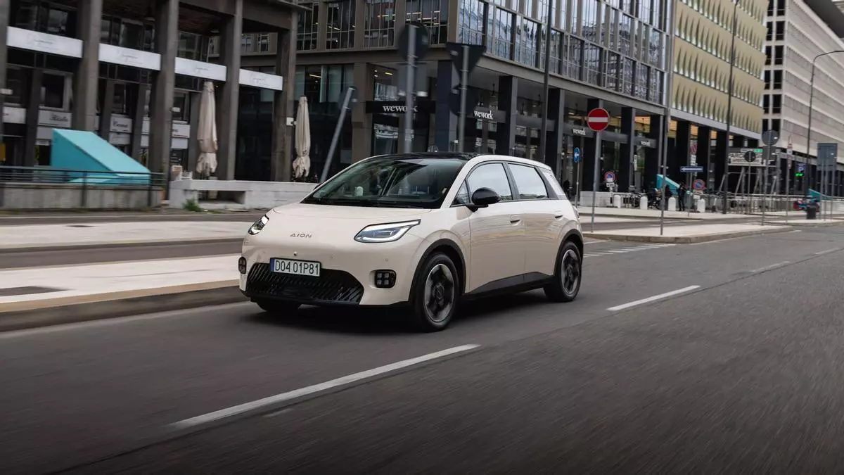 GAC estrena el Aion UT, su nuevo eléctrico compacto, desde 22.945 euros