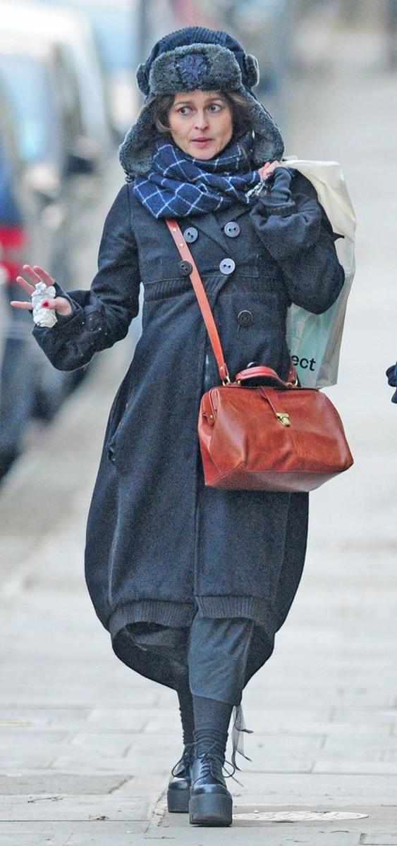 Helena Bonham Carter paseando por Londres