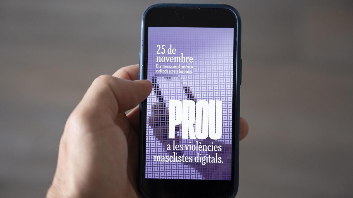 Barcelona conmemora el 25N poniendo el foco en las violencias digitales.