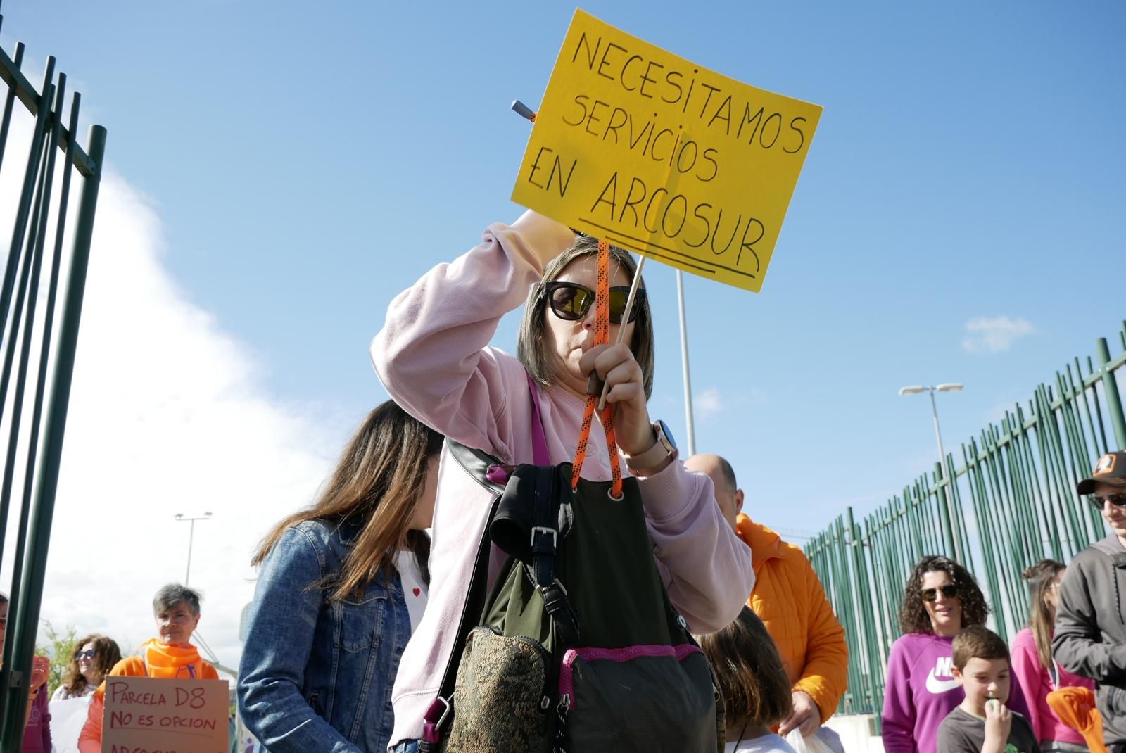 En imágenes | Los vecinos de Arcosur protestan por la ubicación del centro de salud