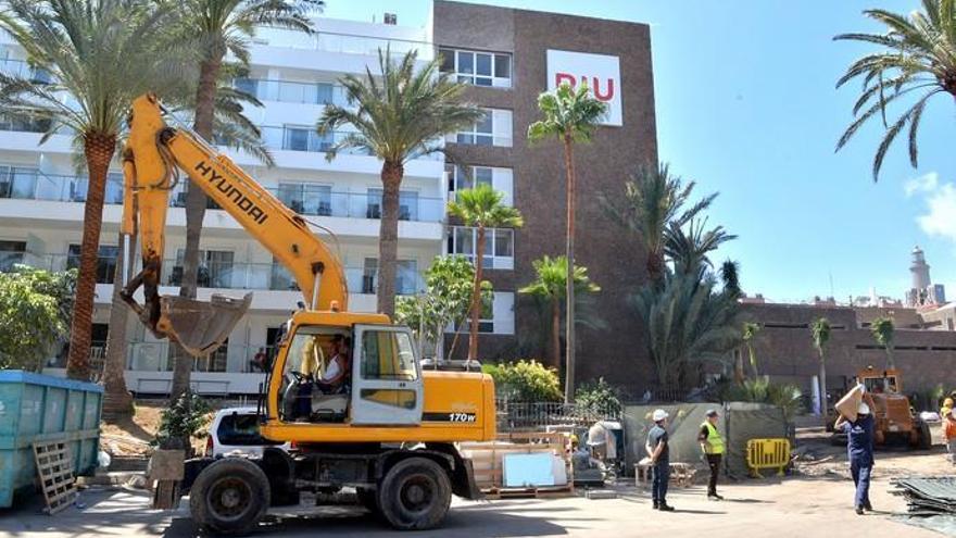 Riu renueva el Hotel Oasis seis años después de tener licencia para tirarlo