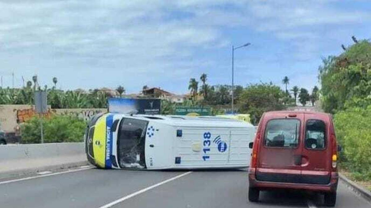Vuelco de la ambulancia.