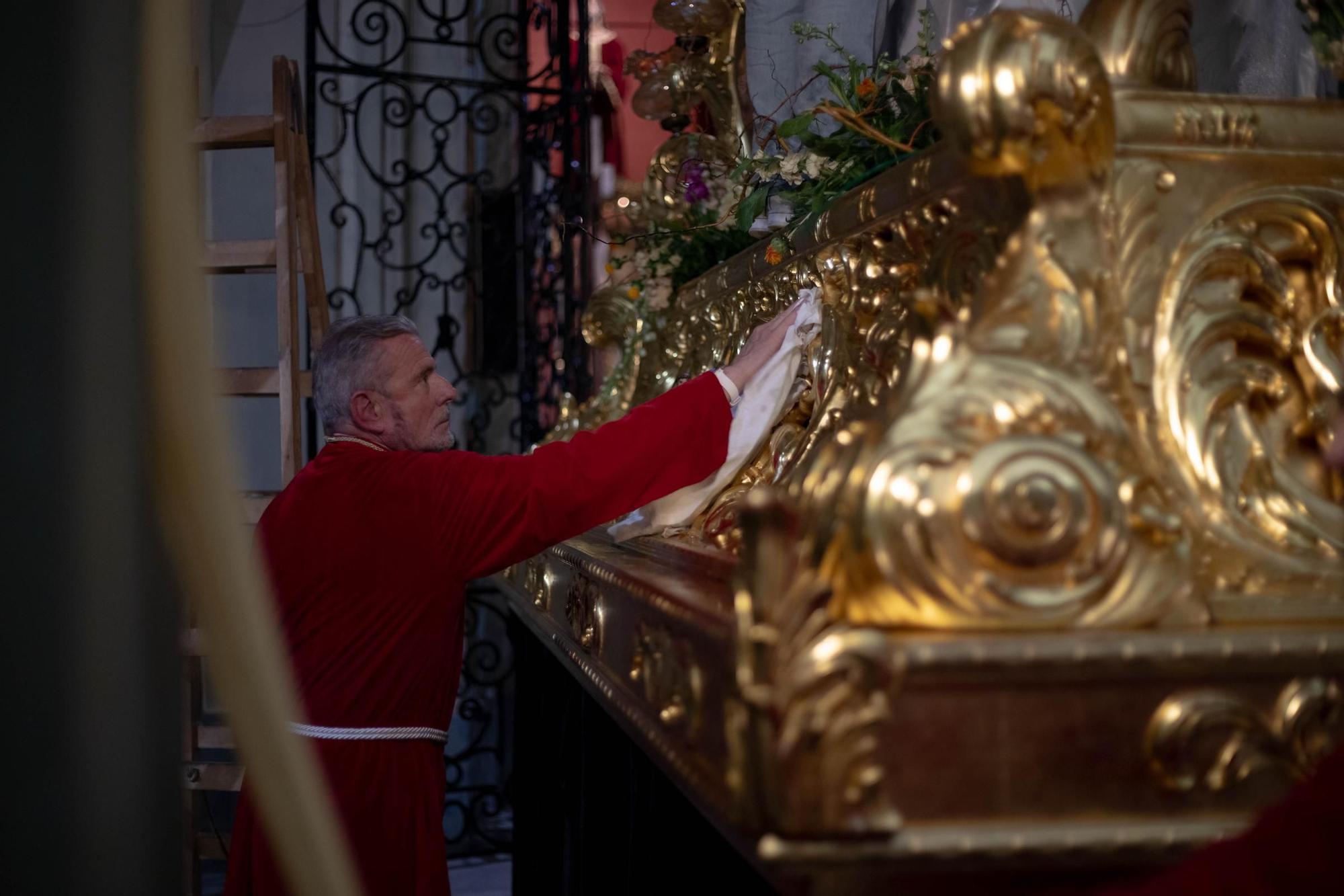 Las imágenes de la procesión de Domingo de Ramos en Cartagena, frustrada por la lluvia