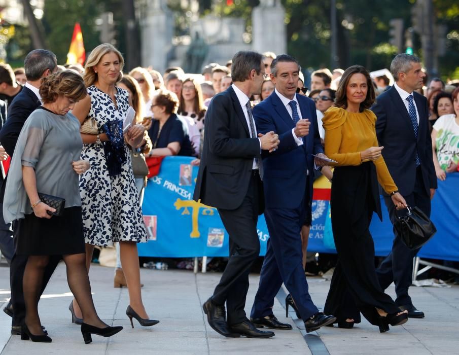 Desfile de los Reyes, personalidades y premiados en la alfombra azul