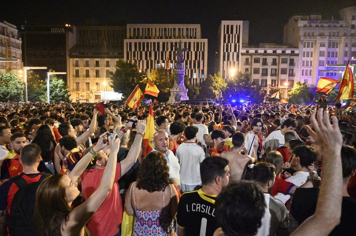 En imágenes | Zaragoza celebra el triunfo de España en la final del Mundial