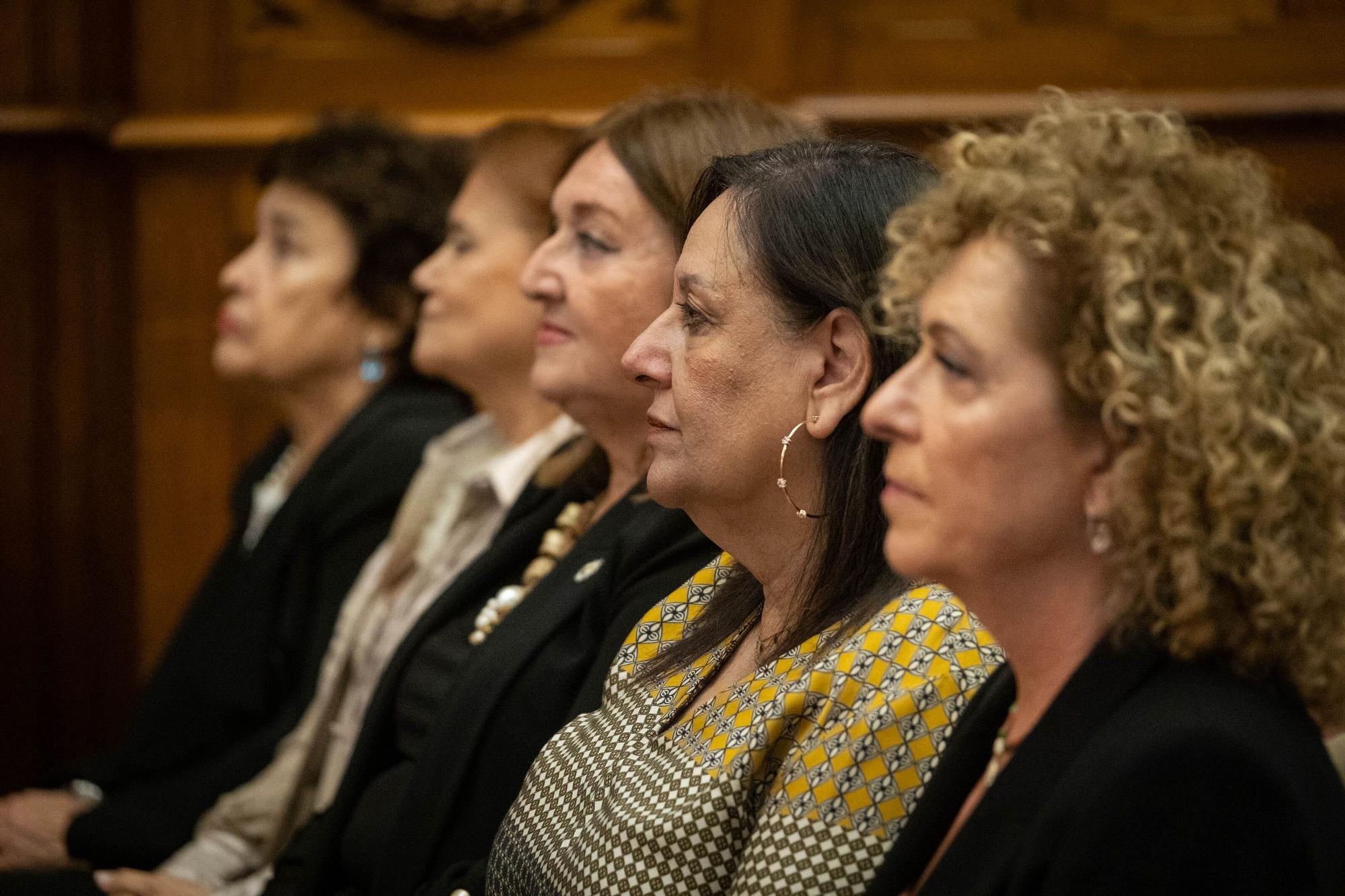 Acto de reconocimiento con motivo del Día Internacional de la Mujer Santa Cruz