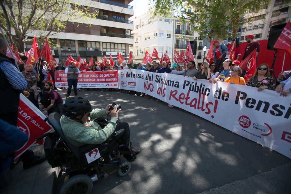 Los sindicatos convocan una manifestación para pedir empleos decentes y un equilibrio presupuestario para las jubilaciones