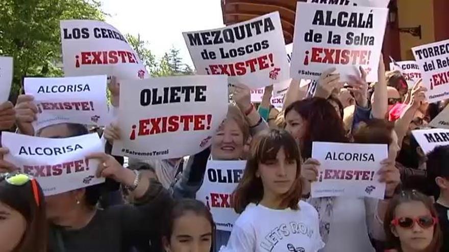 Miles de personas reivindican que Teruel existe