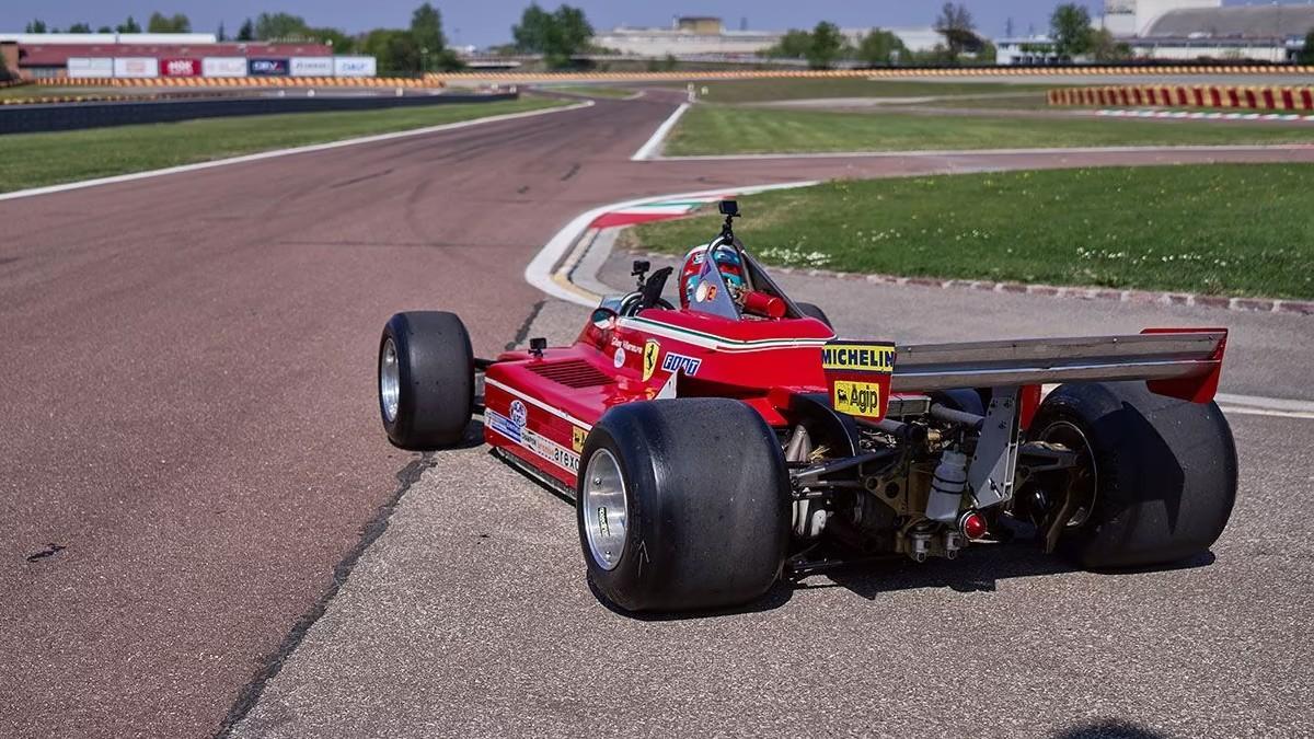 Leclerc, en Fiorano, probando el 312 T4 de Villeneuve