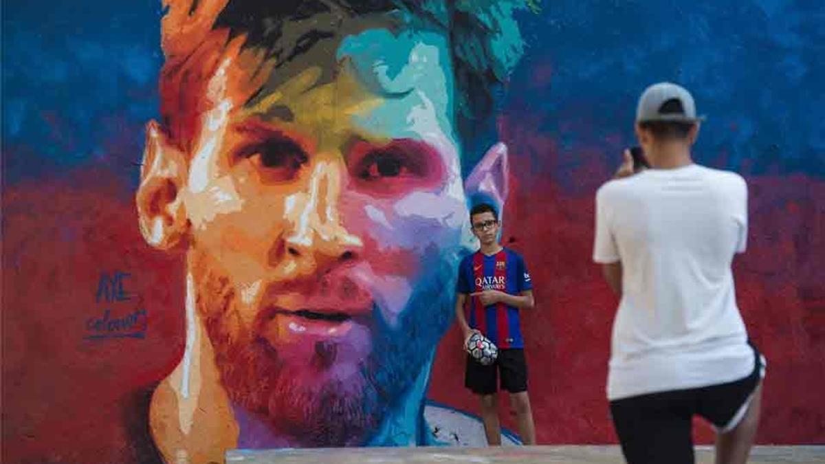 El mural de Messi que han pintado en Barcelona