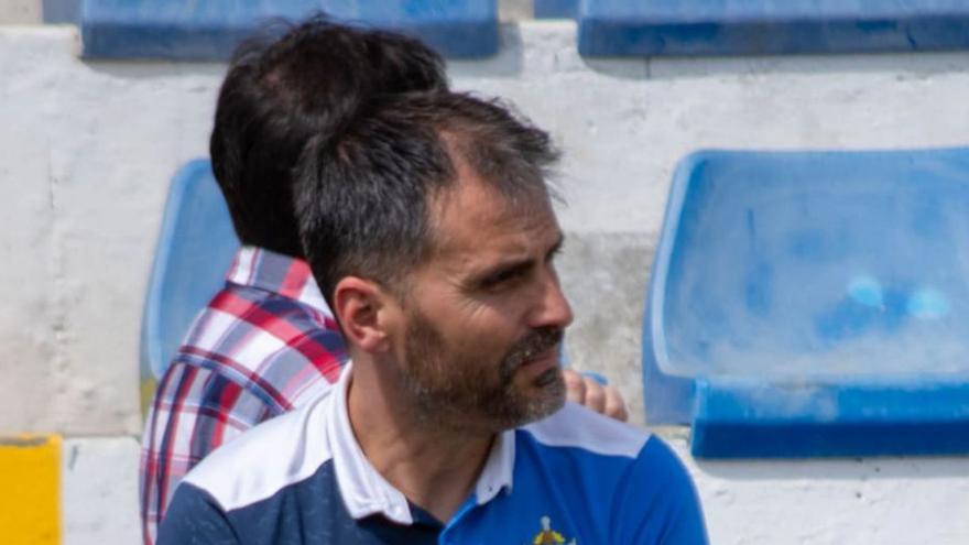 Jubel Sánchez, en el campo del San Martín.  |