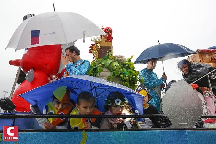 La lluvia y el viento suspenden la cabalgata de los Reyes Magos.