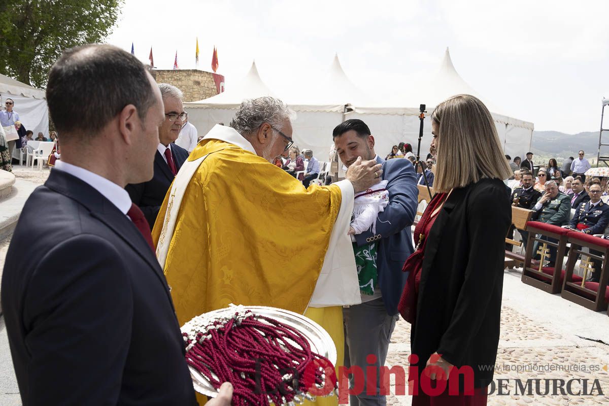 Fiestas de Caravaca | Imposición de cruces a los nuevos hermanos cofrades de la Vera Cruz
