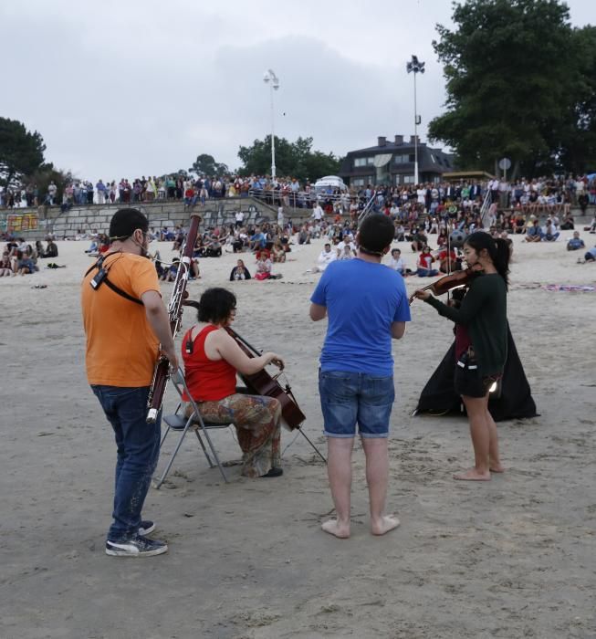 El primer atardecer del verano sobre Cíes