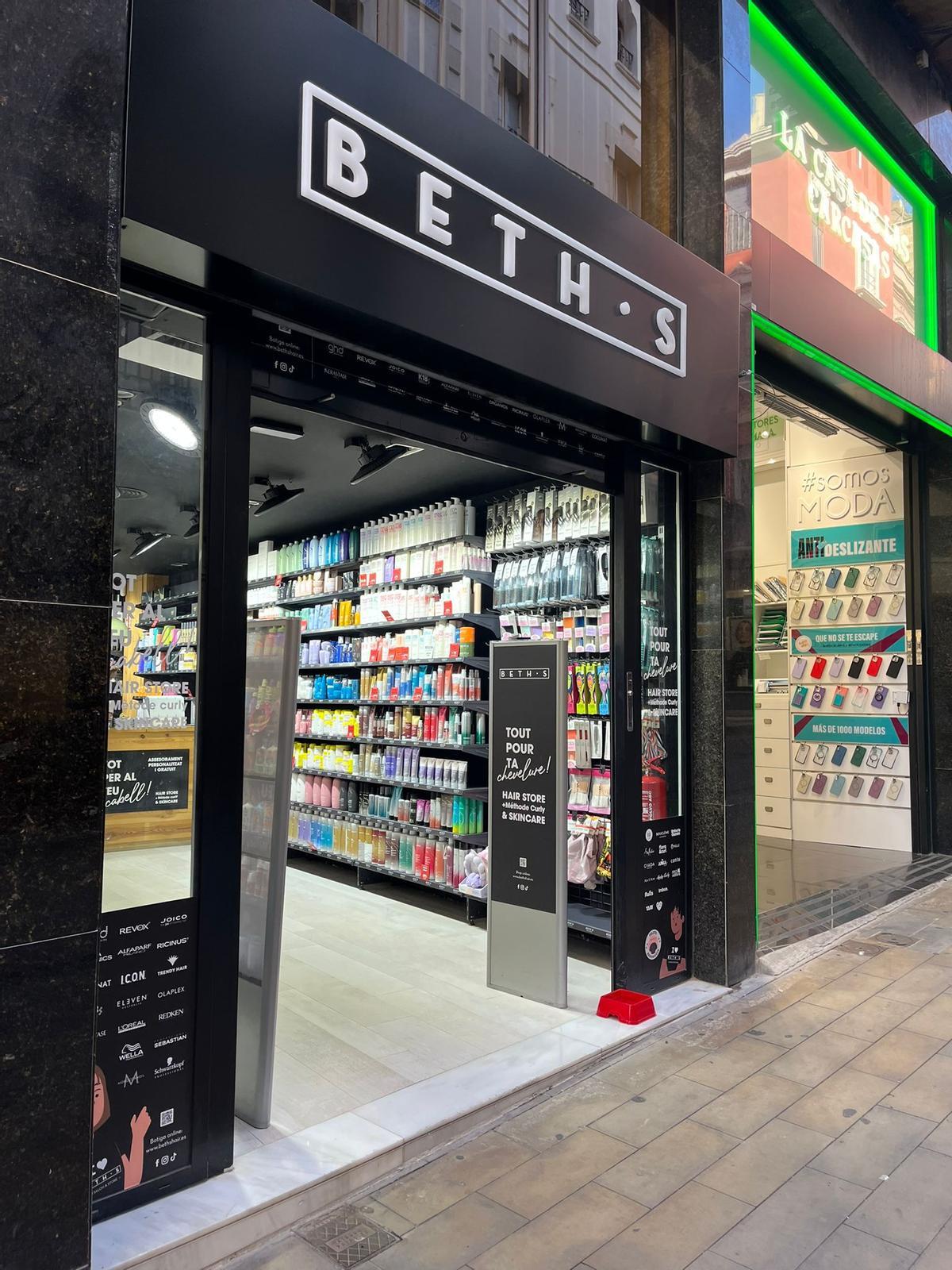 Exterior de Beth's Hair de Figueres.