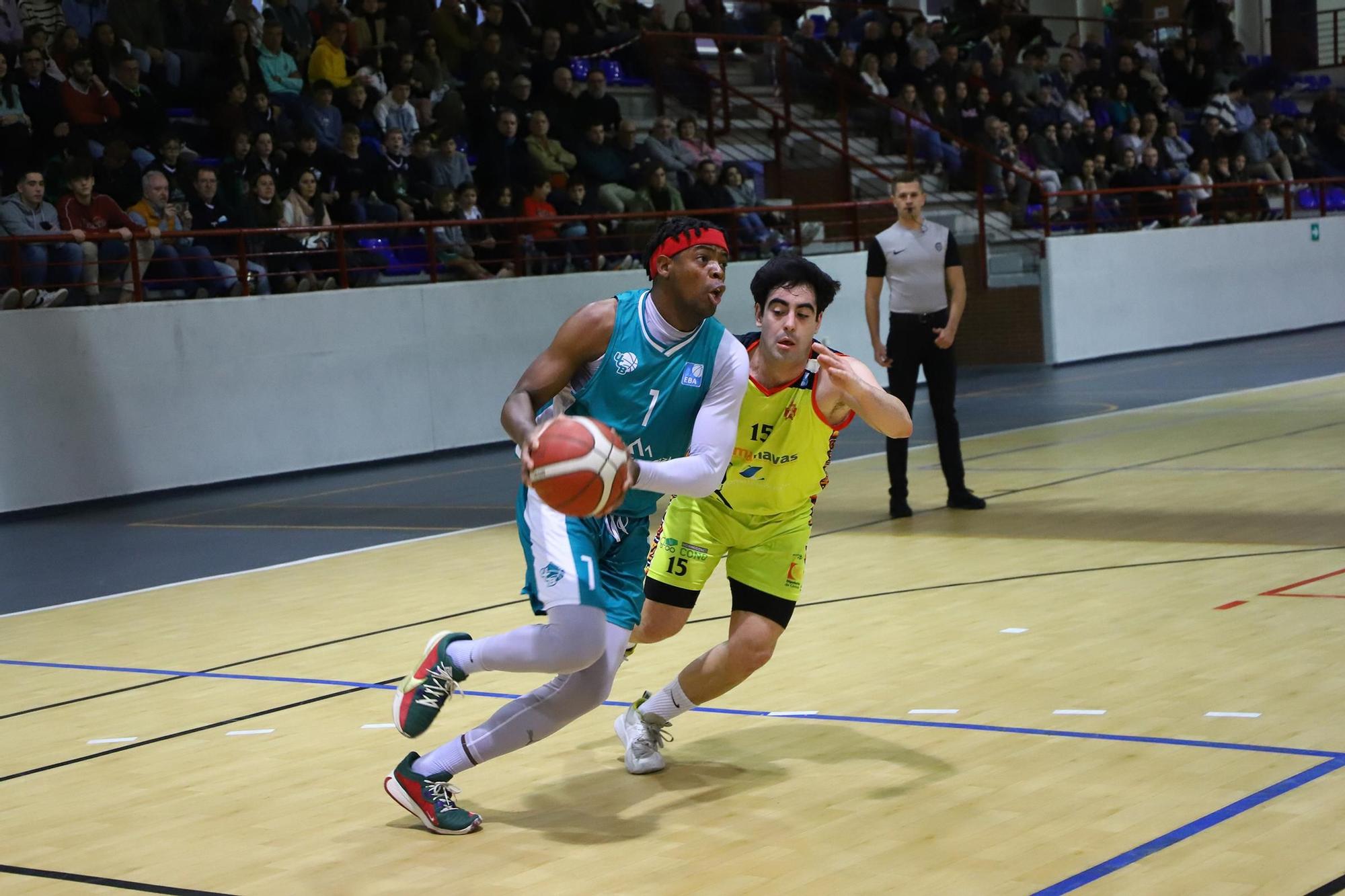 El derbi Camper Eurogaza UCB - Climanavas Agrometal Peñarroya en imágenes
