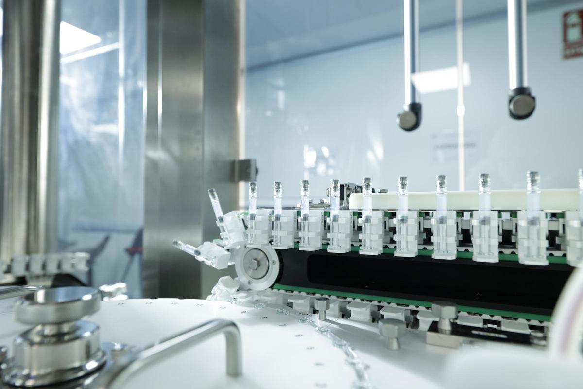 Una de las instalaciones de Rois, empresa de Rovi, en España