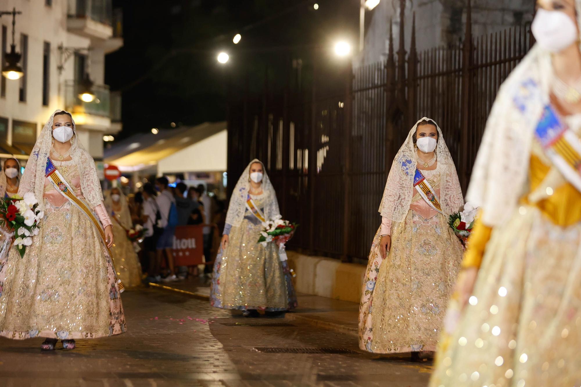 La Fallera Mayor y su Corte de Honor cierran la Ofrenda más atípica