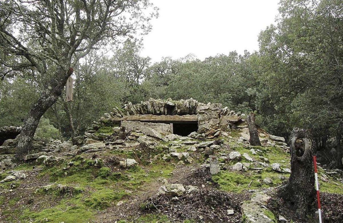 Las torres y murallas del castillo de Alaró, en riesgo de ruina inminente