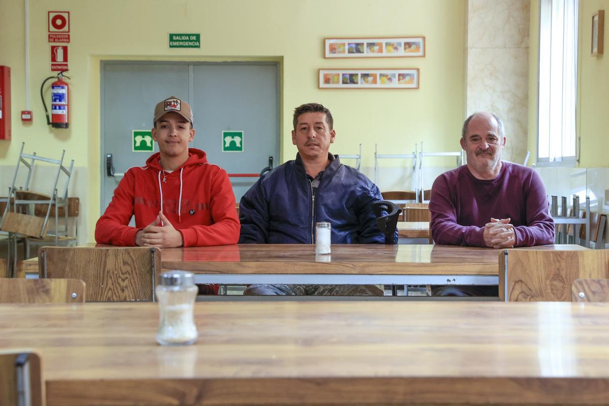 El nombre de persones sense llar que omplen els albergs augmenta amb l’arribada del fred