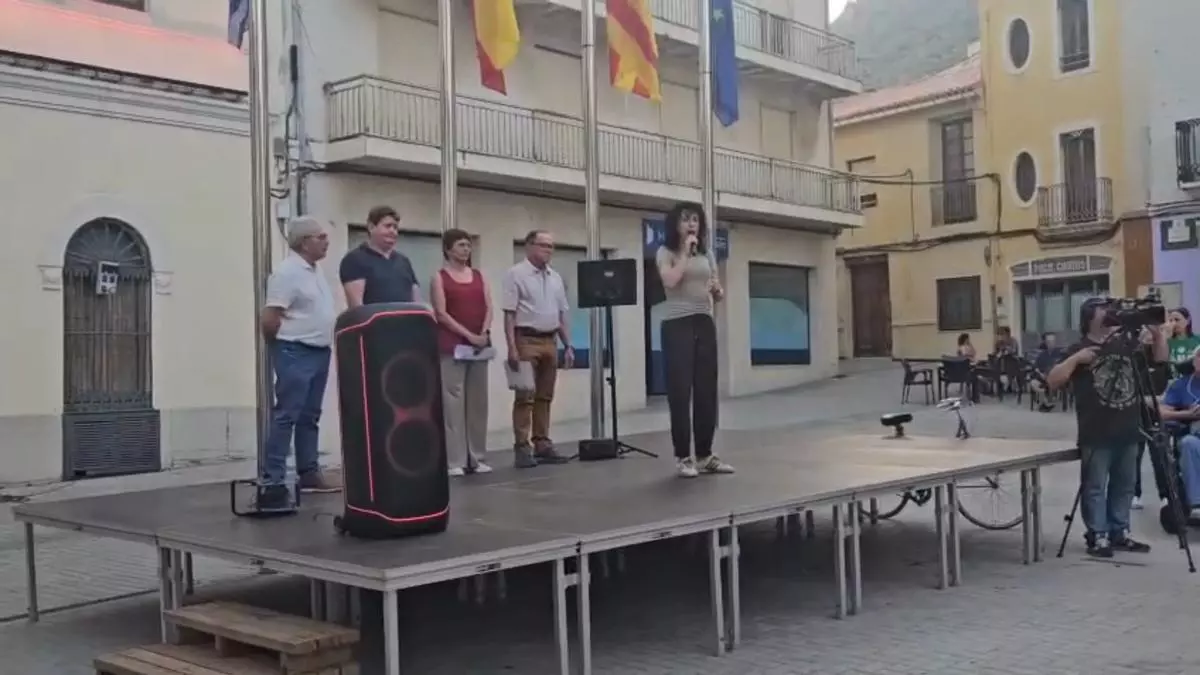 Tavernes de la Valldigna reclama su centro de día y la residencia comarcal: "Tenemos derecho a envejecer sin mirar la cuenta bancaria"