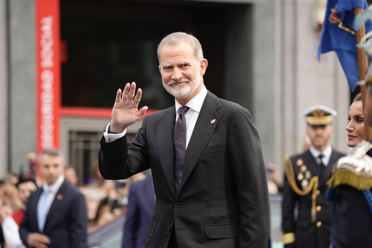 Así fue la llegada de los invitados a los premios "Princesa de Asturias" y su paso por la alfombra azul