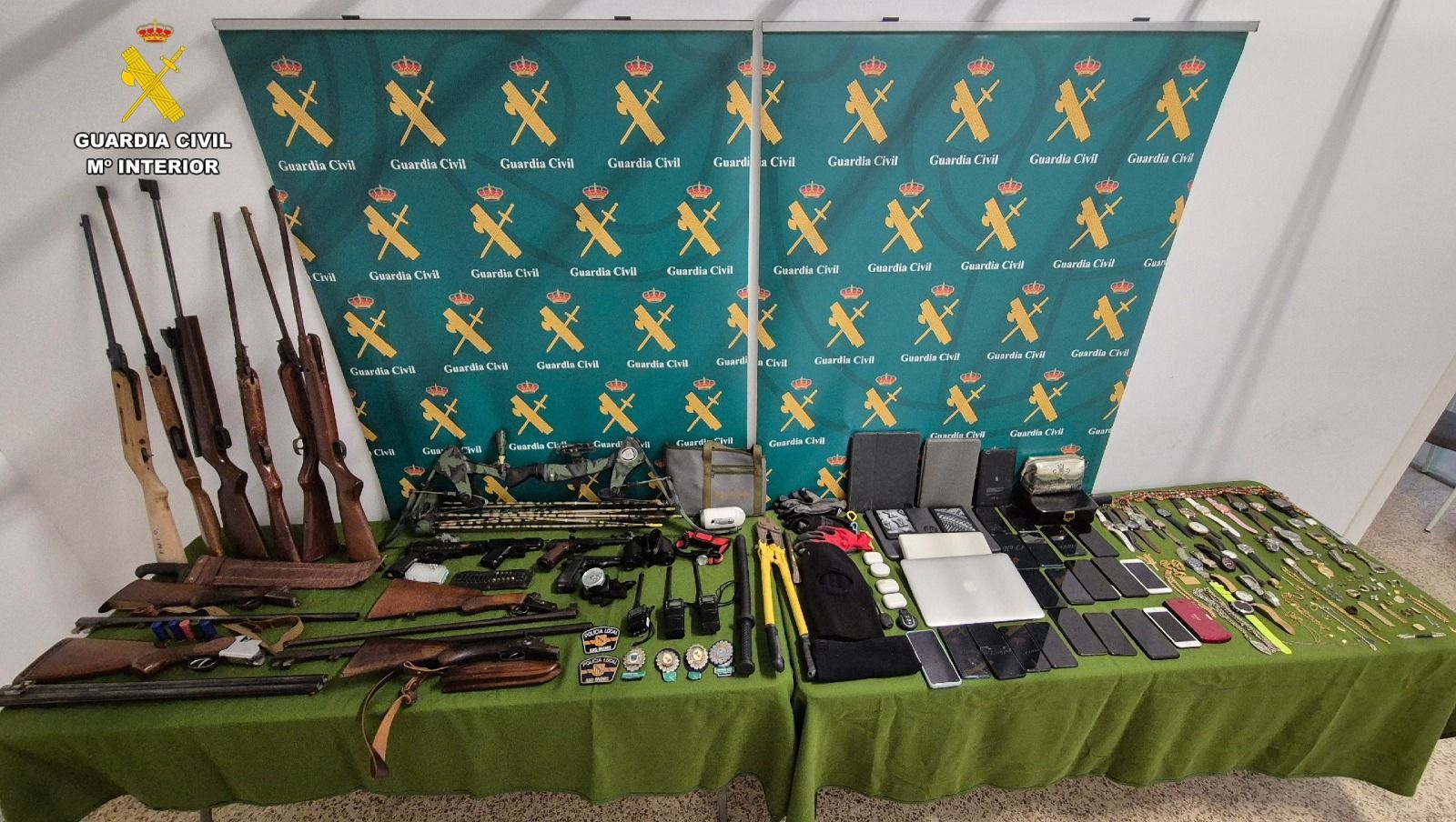 FOTOS | Detenidos cinco miembros de una banda que desvalijó numerosas viviendas en Mallorca