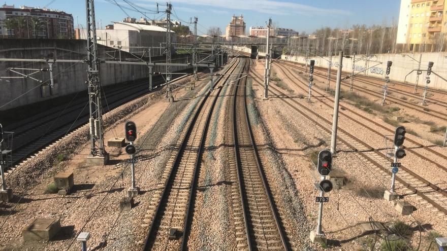 Vías del tren junto a la estación de Córdoba
