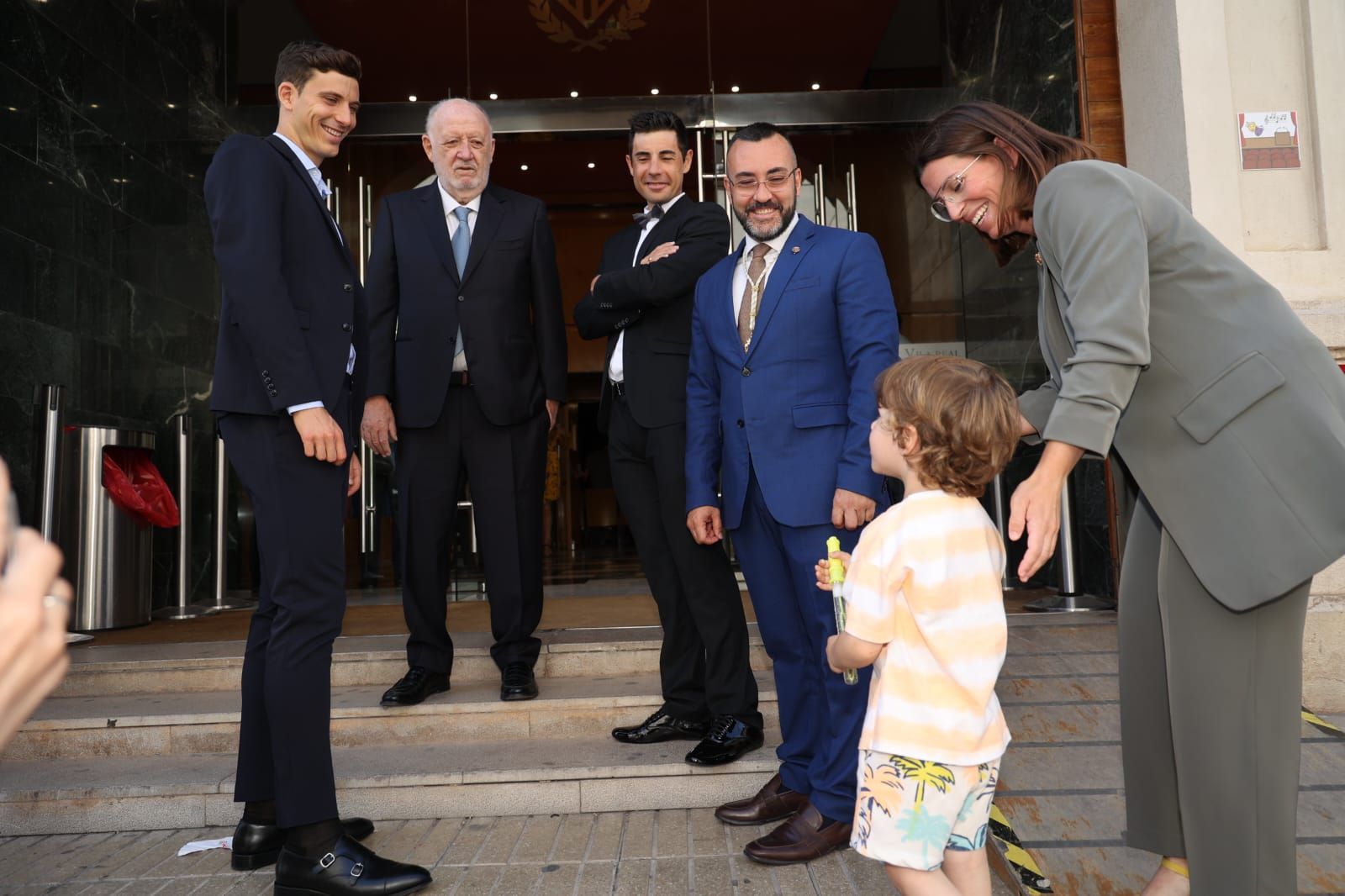 Llaneza, Pau y Sebastián Mora reciben la Medalla de Oro de Vila-real