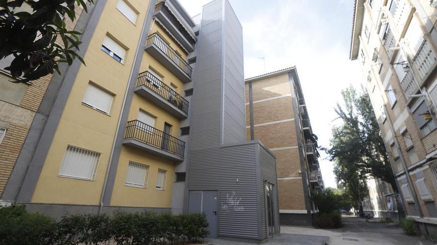 Uno de cada seis mayores vive en un &#039;piso cárcel&#039; sin ascensor en Zaragoza