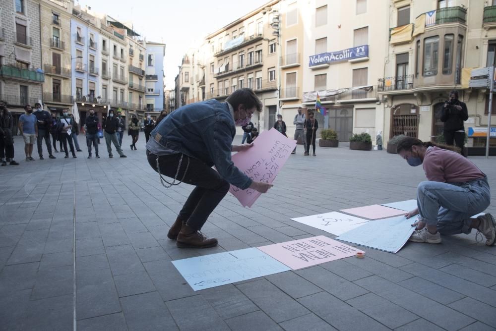 Concentració per defensar els drets dels transsexuals a Manresa