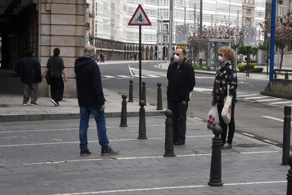 Así fue el paseo de los mayores en A Coruña