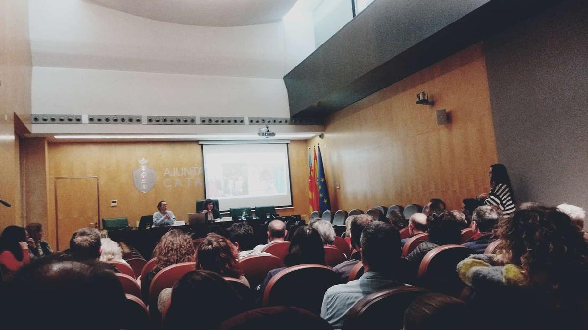Los Comités de Reconstrucción organizan una mesa redonda en Catarroja.