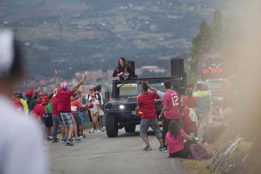 Ambientazo ciclista en el Naranco