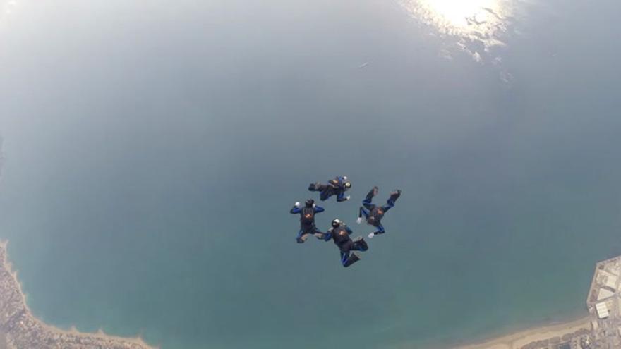 Espectaculares imágenes aéreas de Castellón en el Nacional de Paracaidismo