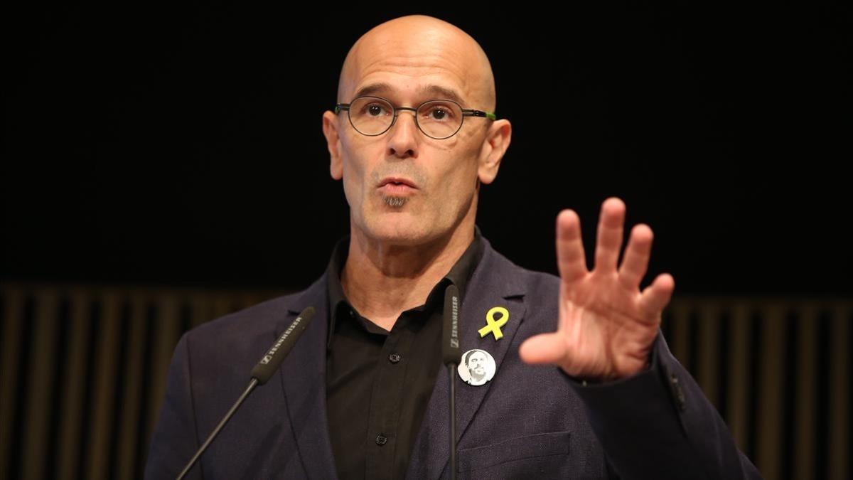 Intervención de Raül Romeva durante el acto de campaña.