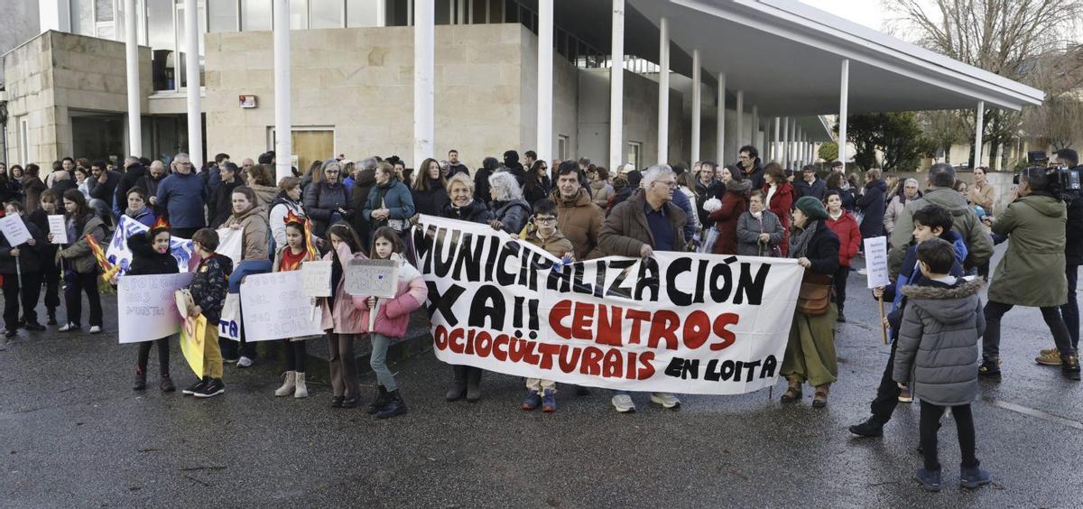 Convocatoria de apoyo por los impagos en Centros Socioculturales